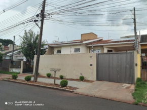 Casa Térrea 3 quartos, sendo 1 suíte Maringá